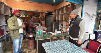 सीएम ने प्रातःकाल भ्रमण के दौरान लिया चाय की चुस्कियों का आनंद