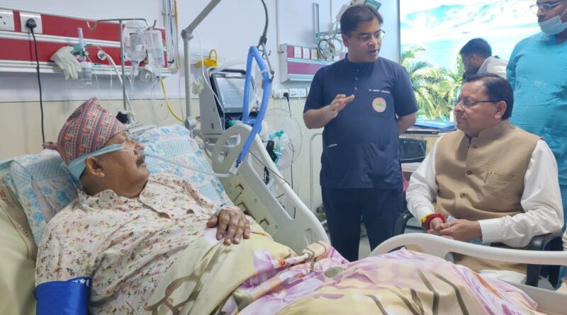 कैबिनेट मंत्री महाराज की बिगड़ी तबीयत, एम्स में भर्ती