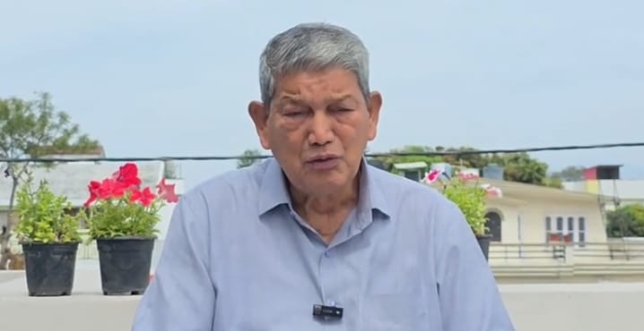 बिजली और पानी की लगातार बढ़ती जा रही दरों के खिलाफ हरीश रावत का सांकेतिक उपवास