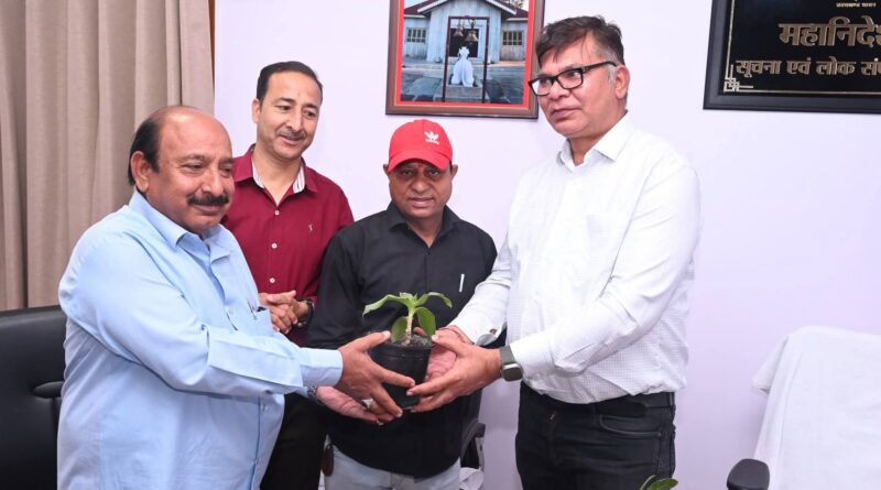 पत्रकारों की समस्याओं के समाधान को सरकार प्रतिबद्ध : आशीष त्रिपाठी