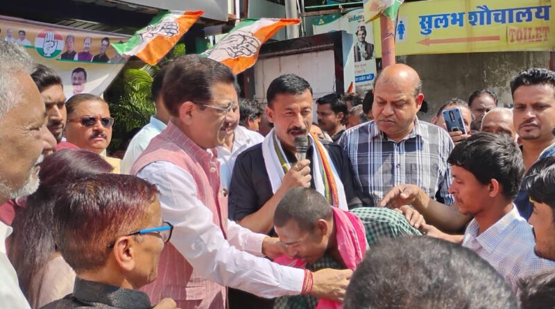 मजदूर दिवस पर कांग्रेस श्रम प्रकोष्ठ द्वारा घंटाघर में “श्रमिक सम्मान कार्यक्रम”