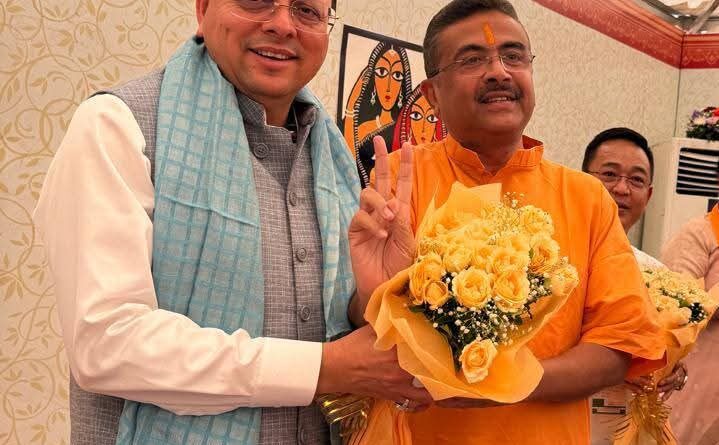 पश्चिम बंगाल की नवनिर्वाचित सरकार के शपथ ग्रहण समारोह में सम्मिलित हुये सीएम धामी
