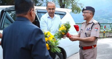गृह सचिव ने किया कोतवाली गोपेश्वर का आकस्मिक निरीक्षण