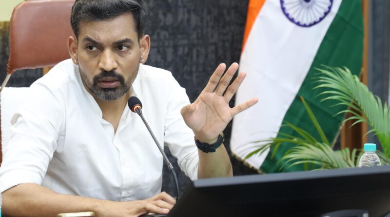 ठोस अपशिष्ट प्रबंधन कार्यों की डीएम ने की गहन समीक्षा, अधिकारियों को दिए सख्त निर्देश