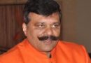 गाड़ी ओवरटेक के विवाद में चैंपियन पर मुकदमा
