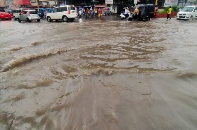 पहली बारिश : बेहाल हुई राजधानी, पानी-पानी हुआ दून