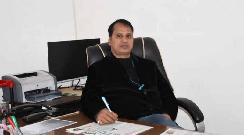 जिला सूचना अधिकारी एडीआईओ से डीआईओ के पद पर हुए पदोन्नत