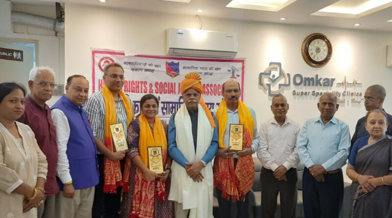राष्ट्रीय चिकित्सक दिवस पर चिकित्सकों का सम्मान