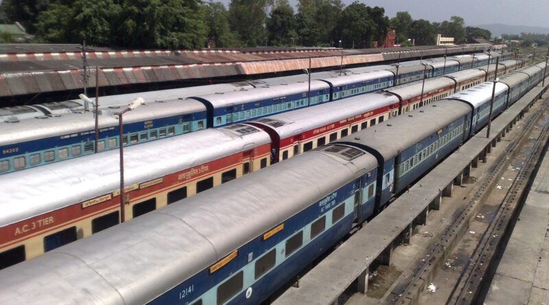 ट्रैफिक ब्लॉक होने से कई ट्रेनों का बदलेगा रूट
