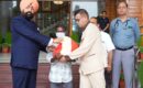 राज्यपाल ने की मासिक पोषण किट वितरित