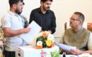 जनसुनवाई में कृषि मंत्री गणेश जोशी ने सुनीं लोगों की समस्याएं युवा किसान की सफलता को बताया प्रेरणादायक