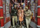 बदरीनाथ धाम में पुलिस जवान निभा रहे हैं मानवता का धर्म