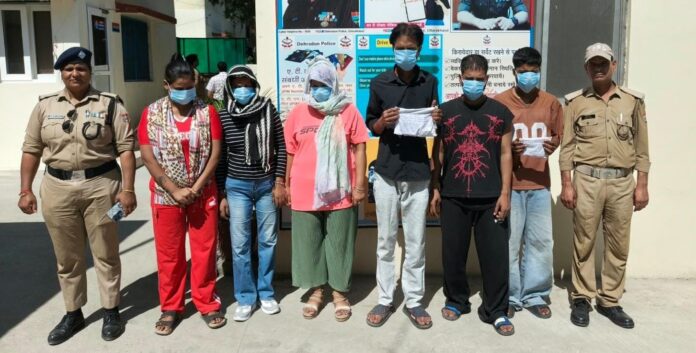 किराये के कमरे में चला रहे थे जिस्म फरोशी का धंधा,सरगना सहित 6 गिरफ्तार