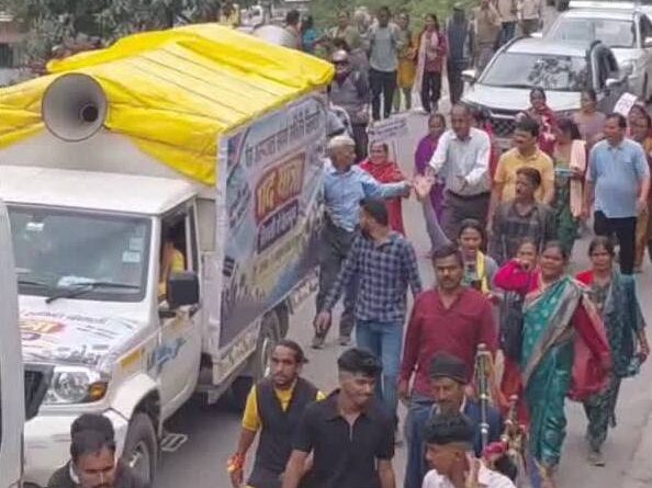  बेस अस्पताल का दर्जा देने की मांग लेकर आन्दोनकारी पैदल दून रवाना